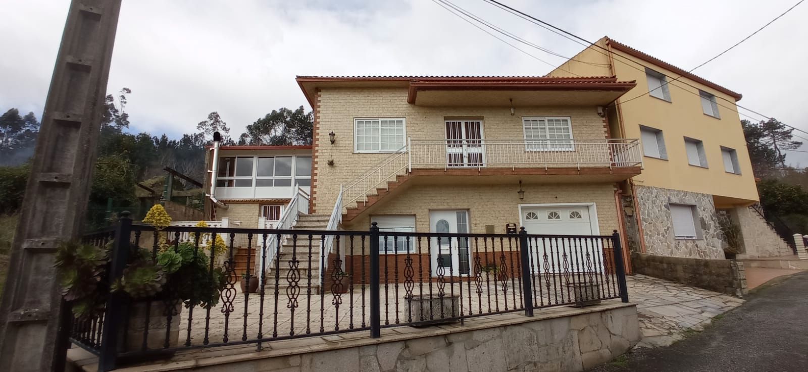 Exterior view of House or chalet for sale in Boiro  with Heating, Private garden and Parquet flooring