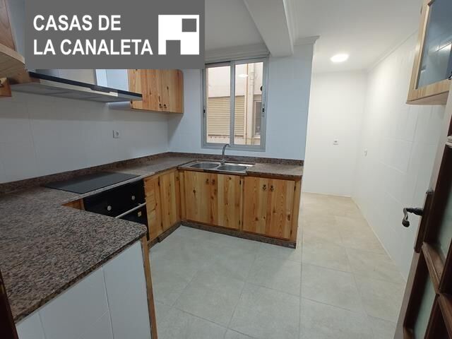 Kitchen of Flat to rent in Mislata  with Balcony