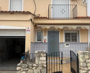 Vista exterior de Casa o xalet en venda en Ontinyent amb Aire condicionat, Piscina i Alarma