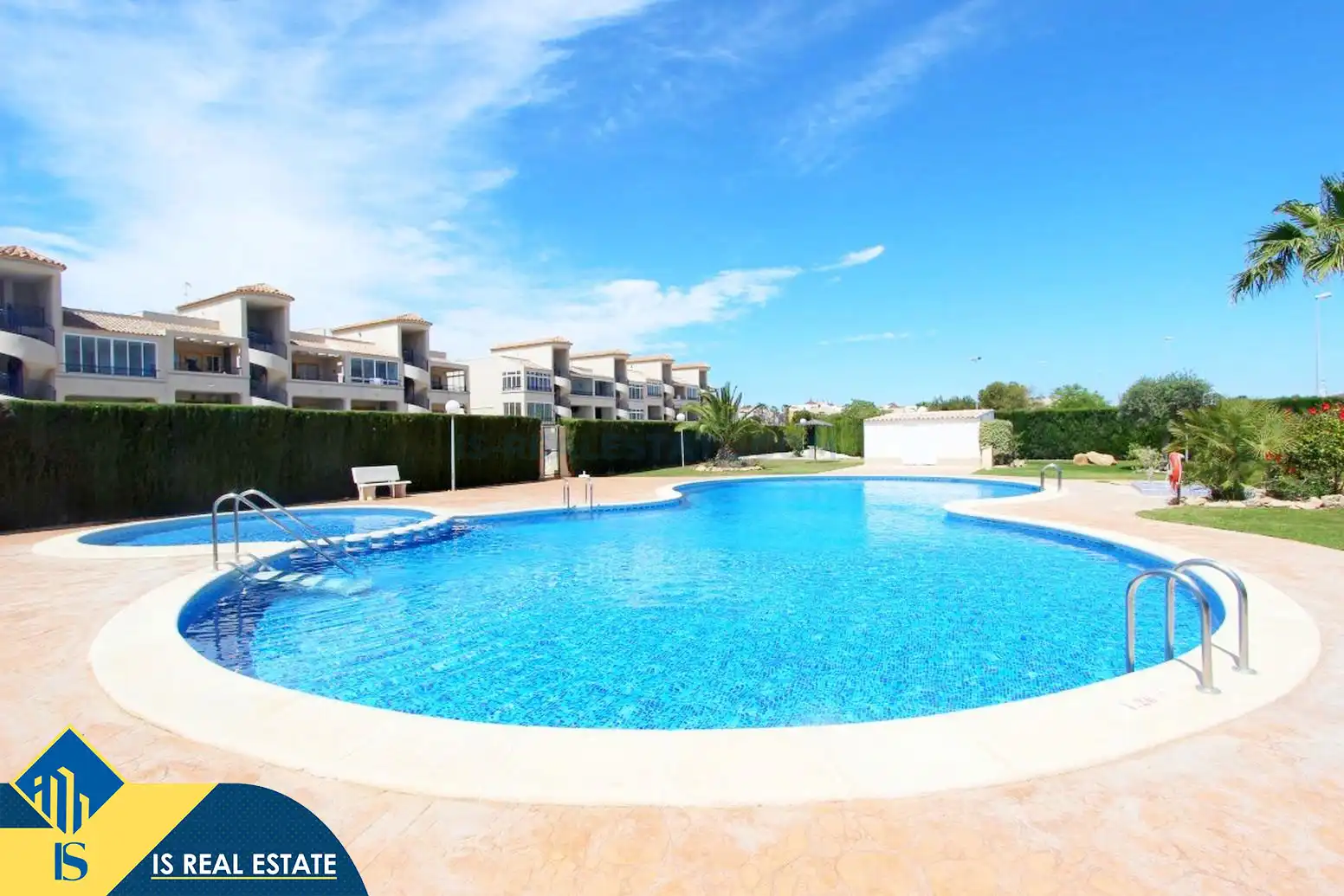 Apartments for sale in Los Balcones y los Altos
