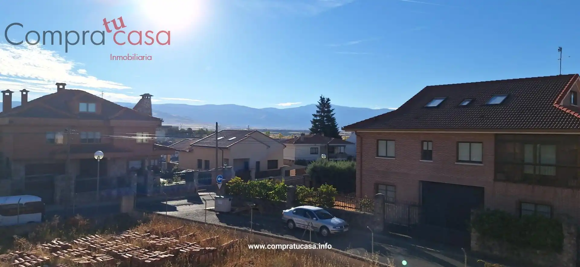 Vista exterior de Casa o xalet en venda en La Lastrilla  amb Calefacció, Jardí privat i Terrassa