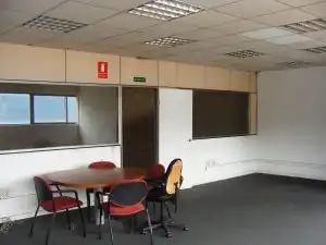 Nau industrial de lloguer a Carrer del LLobregat, Valldoreix