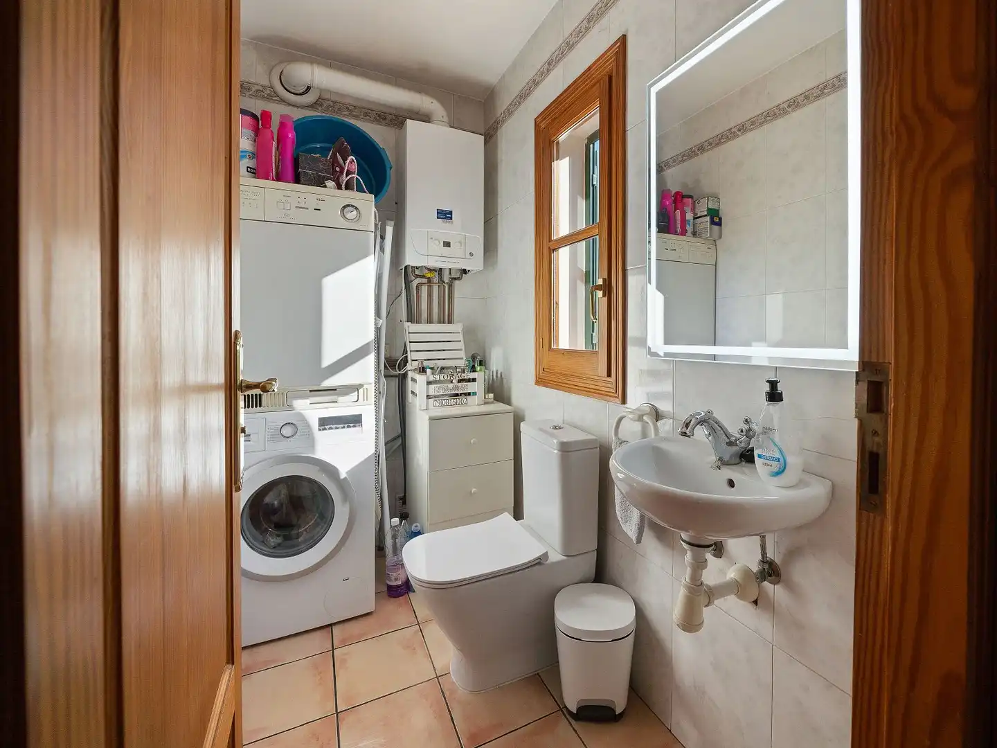 Badezimmer von Country house zum Verkauf in Andratx mit Klimaanlage, Heizung und Privatgarten
