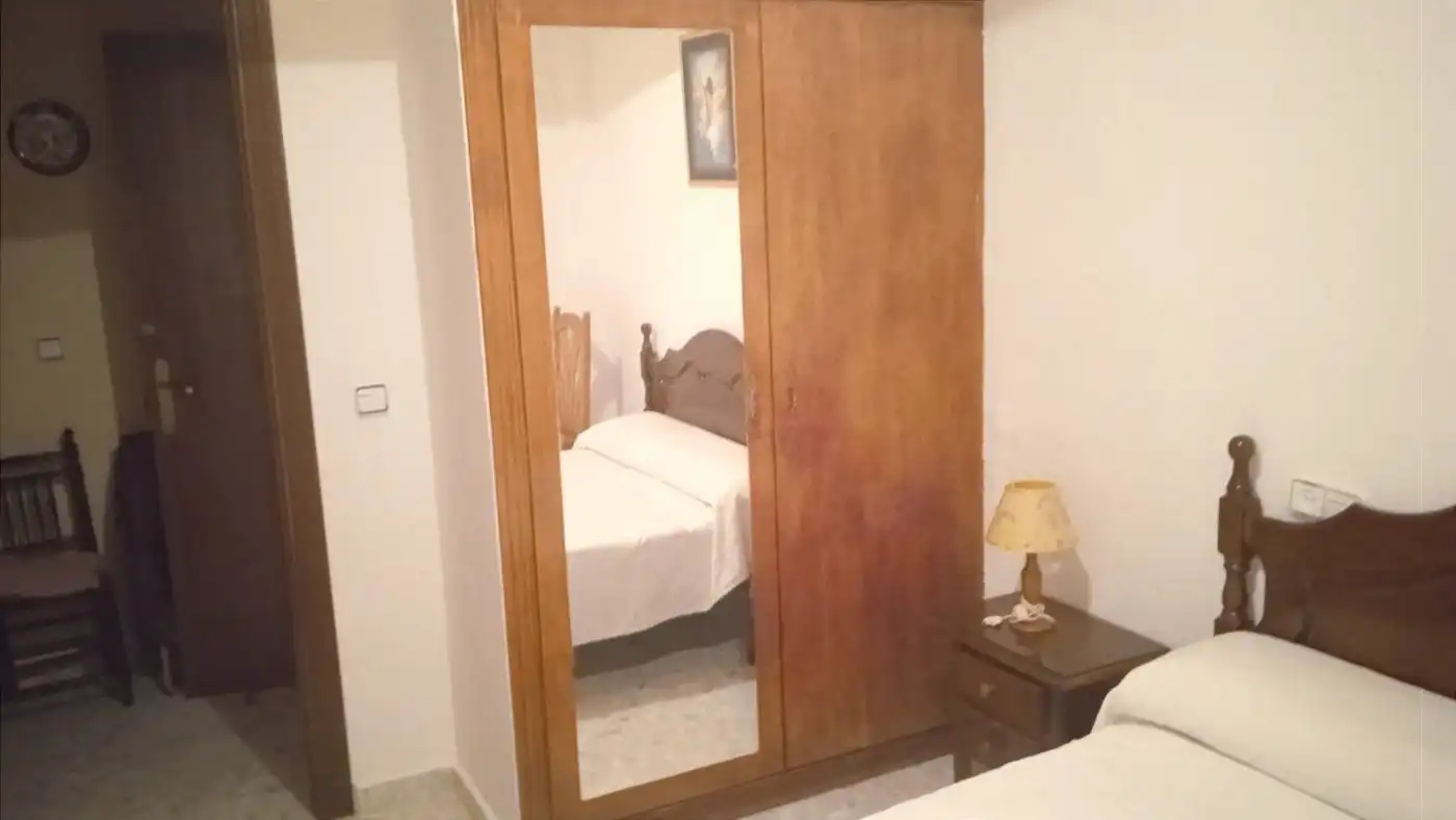 Dormitori de Casa o xalet en venda en Torreorgaz amb Calefacció, Traster i Moblat