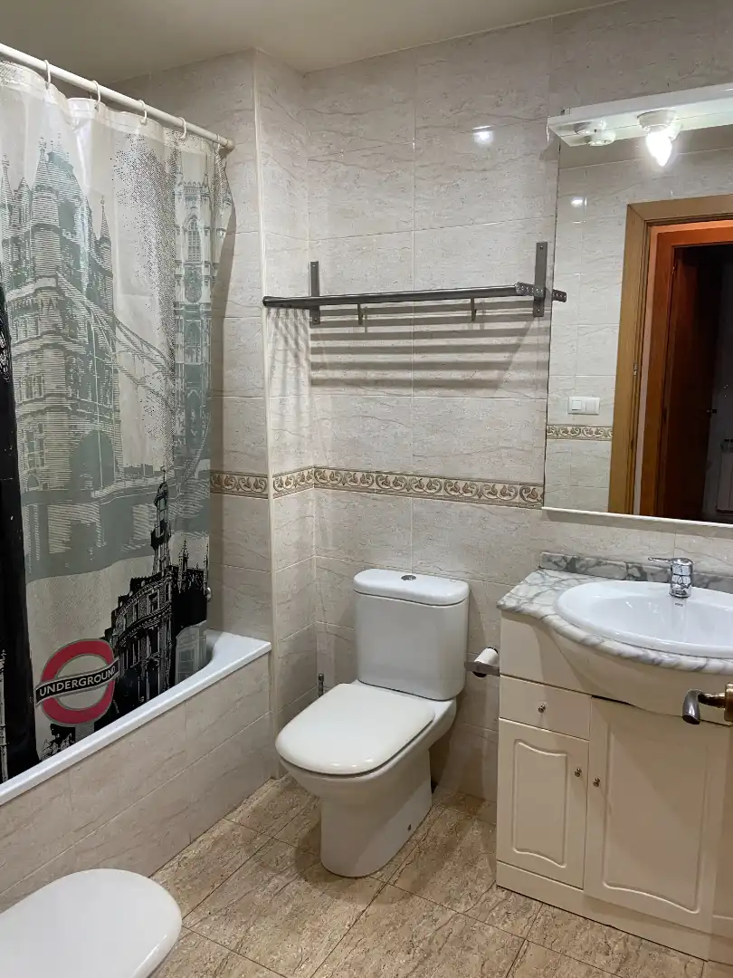 Baño de Piso en venta en Mollerussa con Amueblado