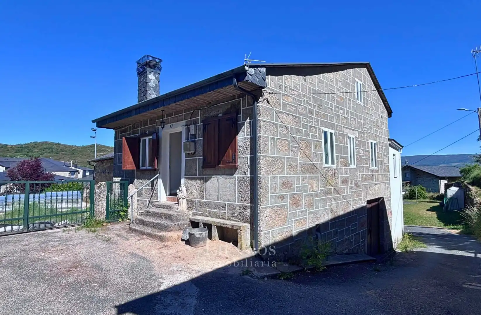 Vista exterior de Casa o chalet en venta en A Veiga  con Terraza