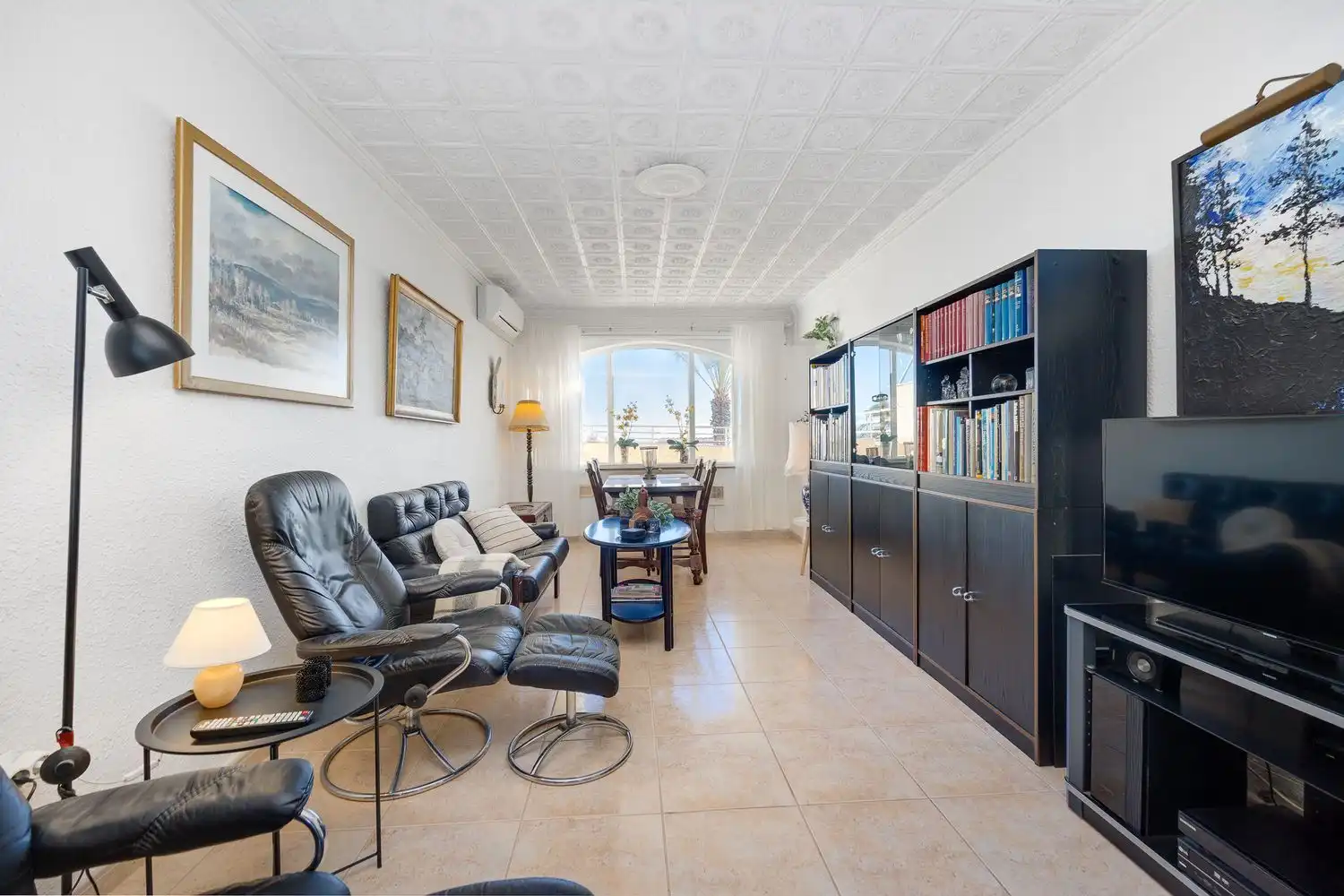 Sala de estar de Casa adosada en venta en Torrevieja con Aire acondicionado, Calefacción y Jardín privado