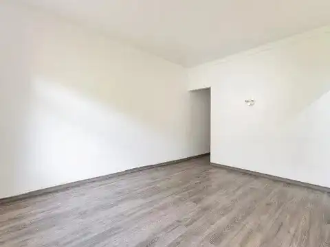 Sala de estar de Piso en venta en Barcelona con Aire acondicionado, Horno y Balcón