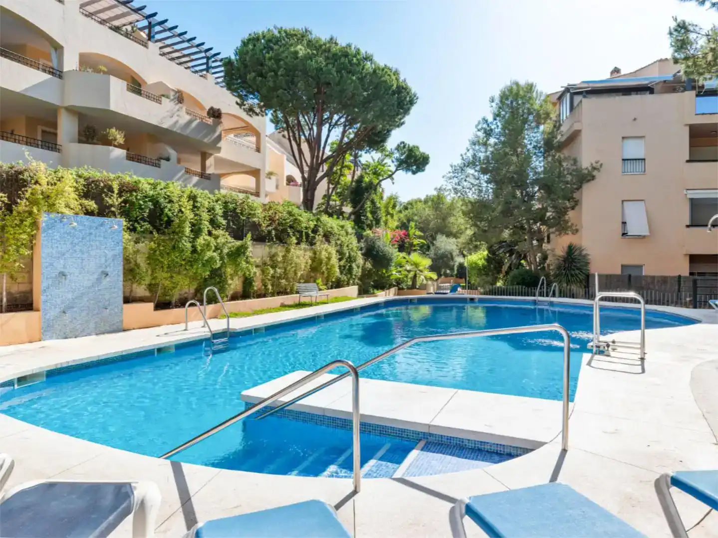 Piscina de Pis de lloguer en Marbella amb Aire condicionat i Piscina
