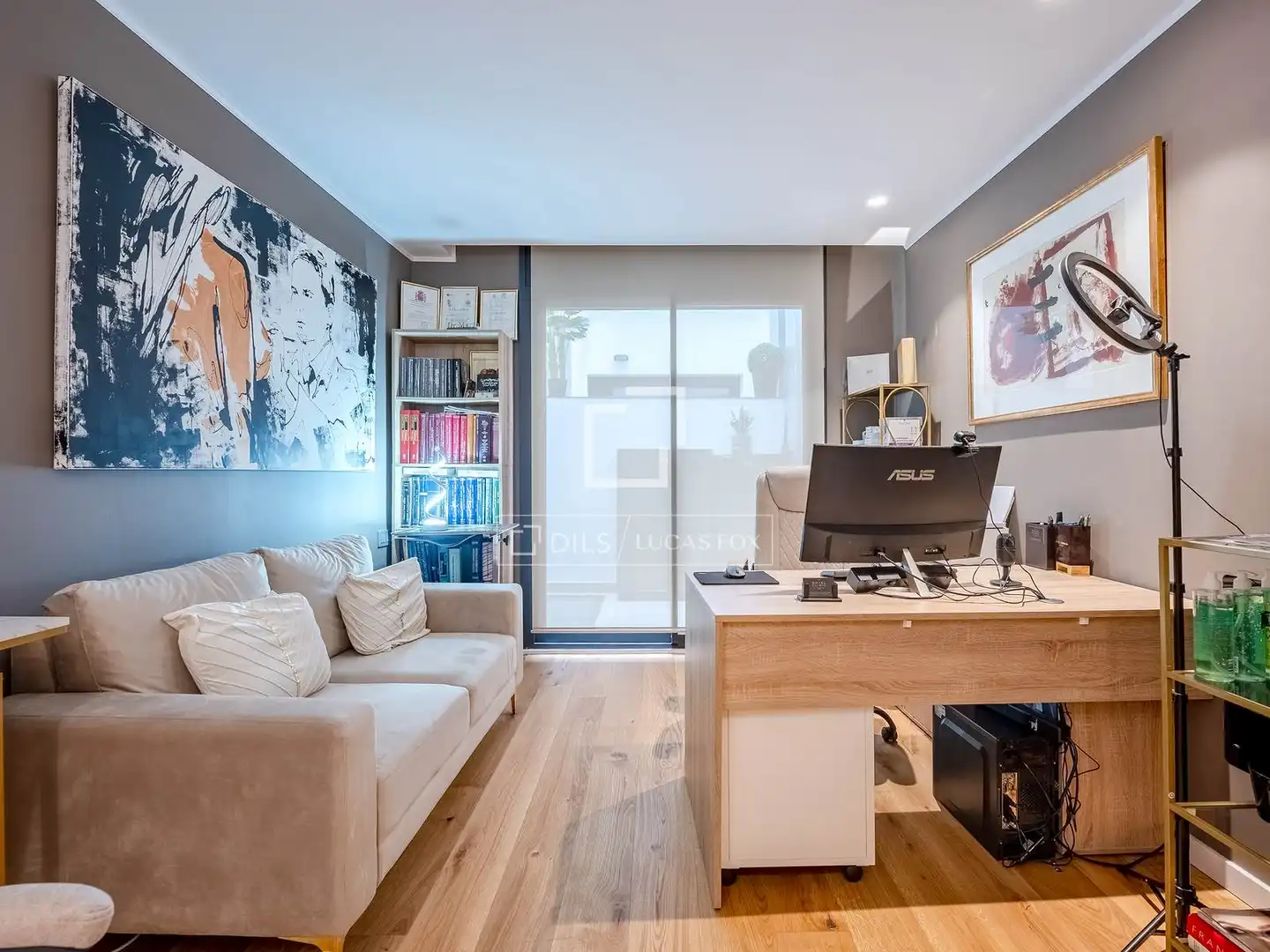 Sala d'estar de Casa o xalet de lloguer en Esplugues de Llobregat amb Aire condicionat, Calefacció i Parquet