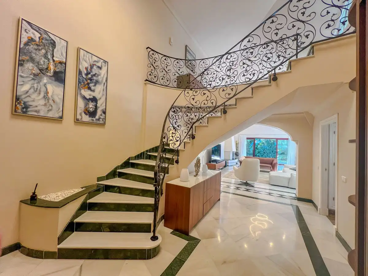 Casa adosada en venta en Benahavís con Aire acondicionado y Terraza