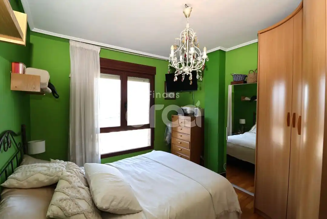 Habitación de Dúplex en venta en Santurtzi  con Calefacción, Terraza y Amueblado