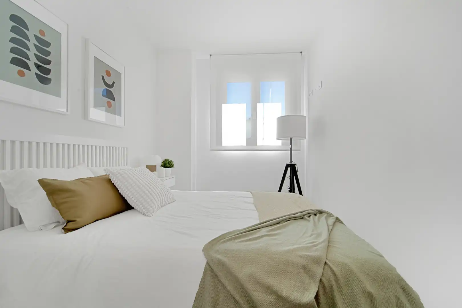 Habitación de Piso en venta en Madrid con Terraza y Piscina comunitaria