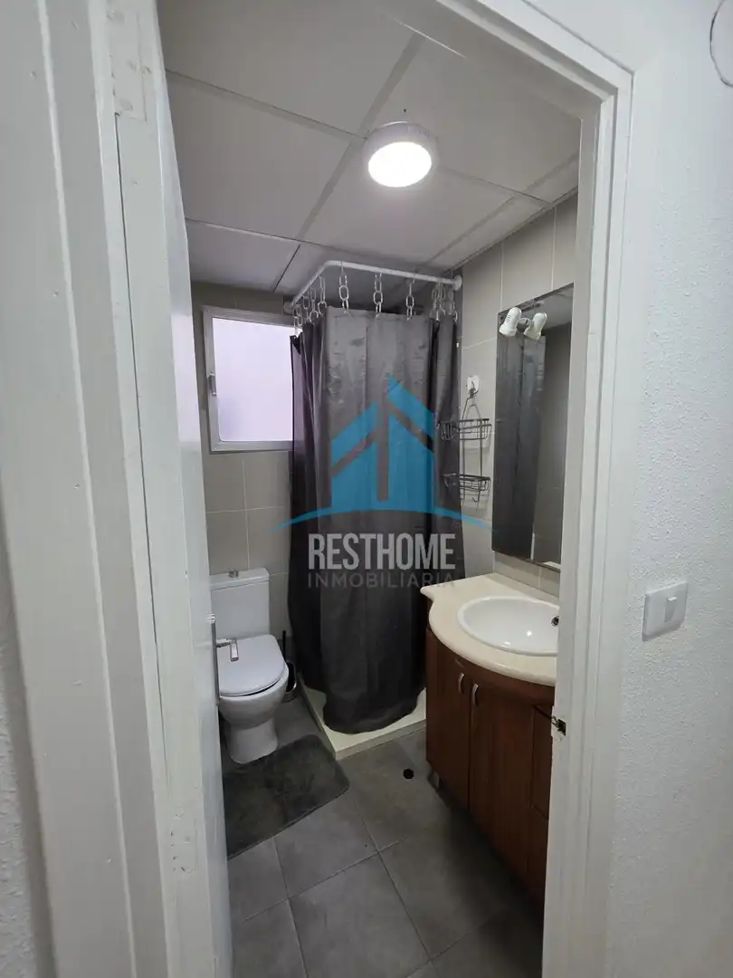 Baño de Piso en venta en Sueca con Amueblado