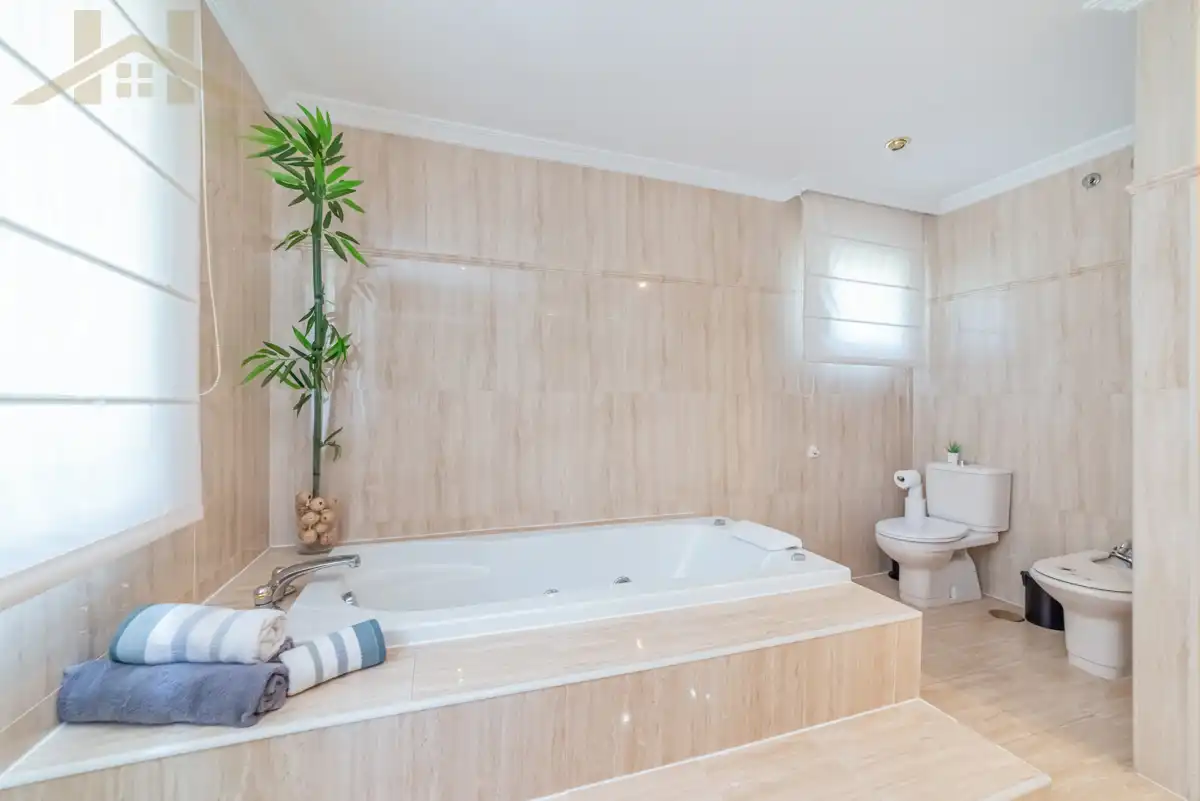 Villa mit Pool zum Verkauf in Calle Ciudad de Melilla, imagen 30