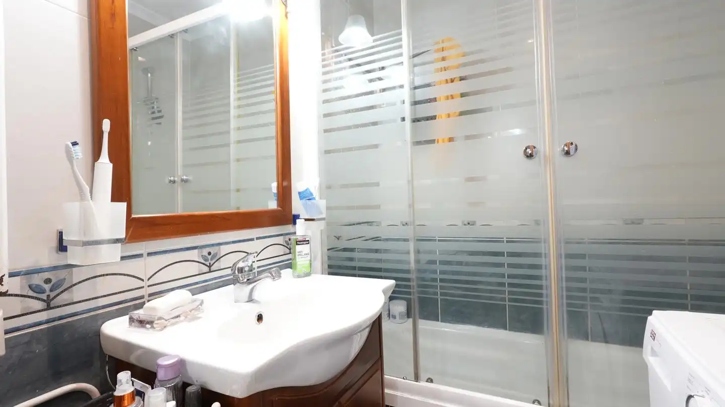 Bathroom of Flat for sale in El Vellón  with Heating