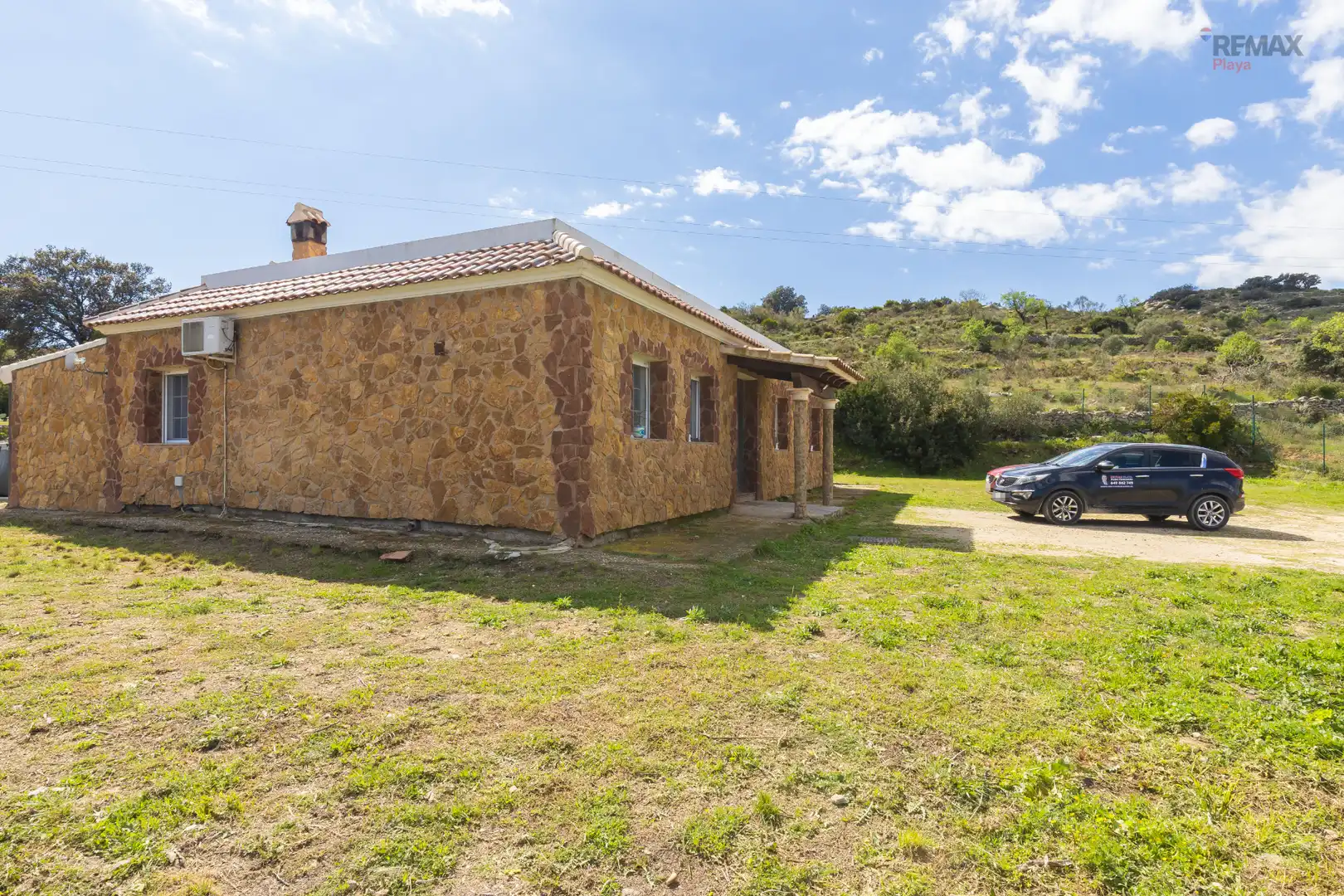 Exterior view of Country homes for sale in Bédar  with Air Conditioner, Private garden and Terrace