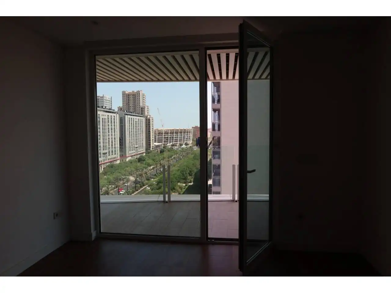 Terrasse von Wohnung zur Miete in Valencia mit Klimaanlage, Parkett und Balkon