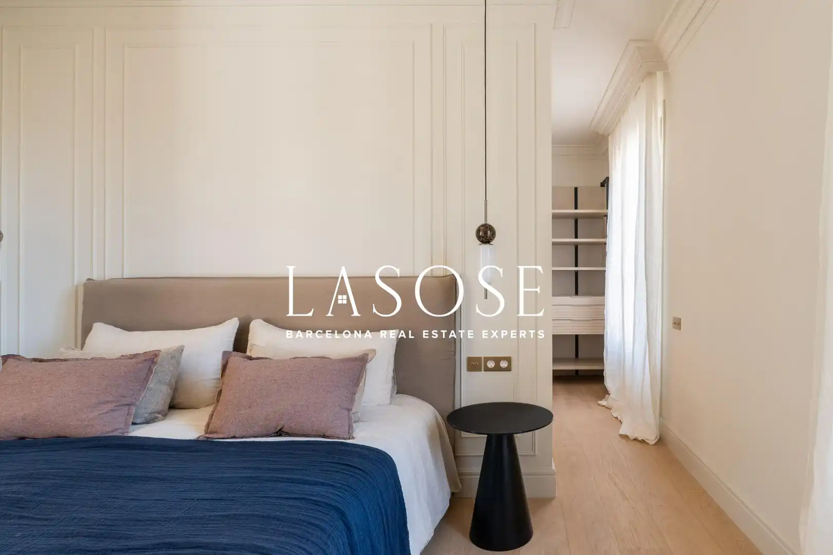 Habitación de Ático en venta en Barcelona con Aire acondicionado, Calefacción y Terraza