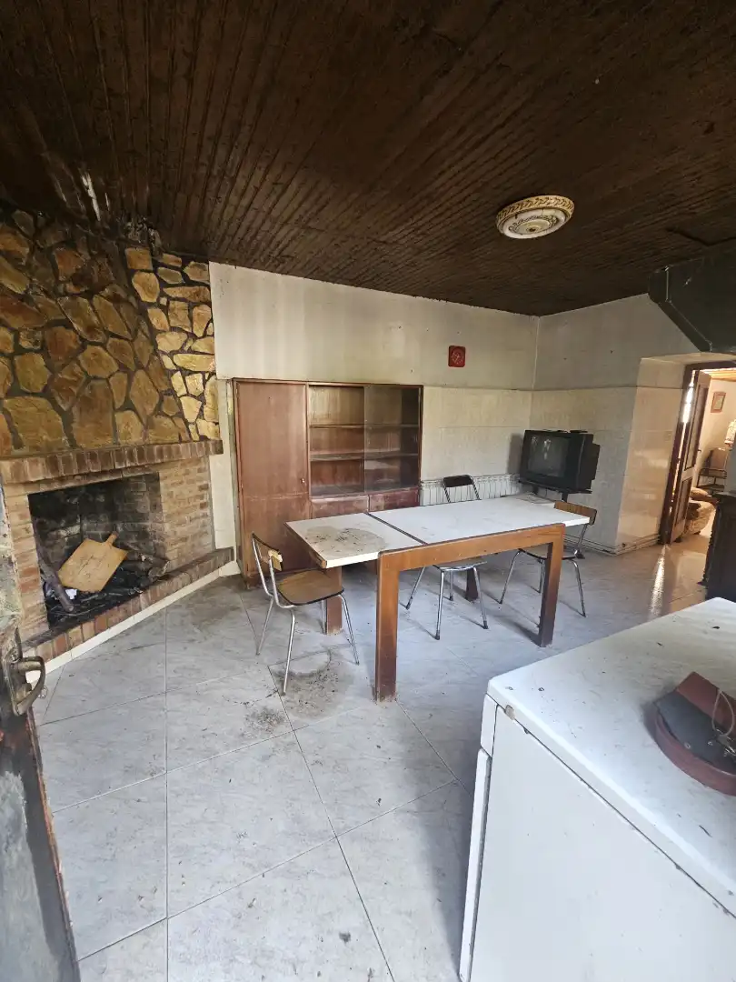 Haus oder Chalet zum Verkauf in Toén mit Privatgarten, Terrasse und Balkon