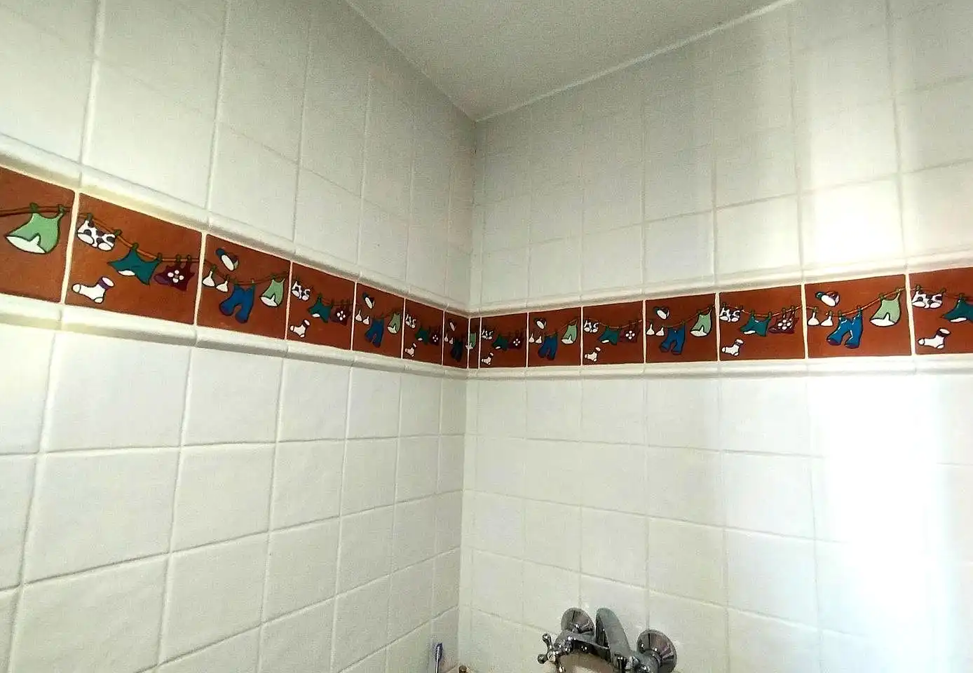 Bany de Casa o xalet en venda en Oliva amb Aire condicionat, Jardí privat i Terrassa