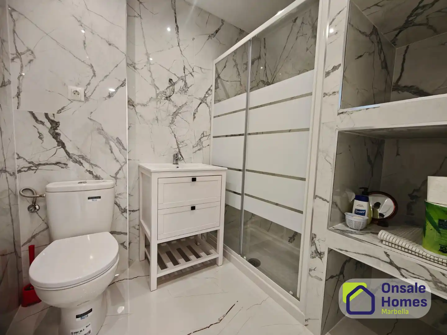 Baño de Piso en venta en Marbella Centro
