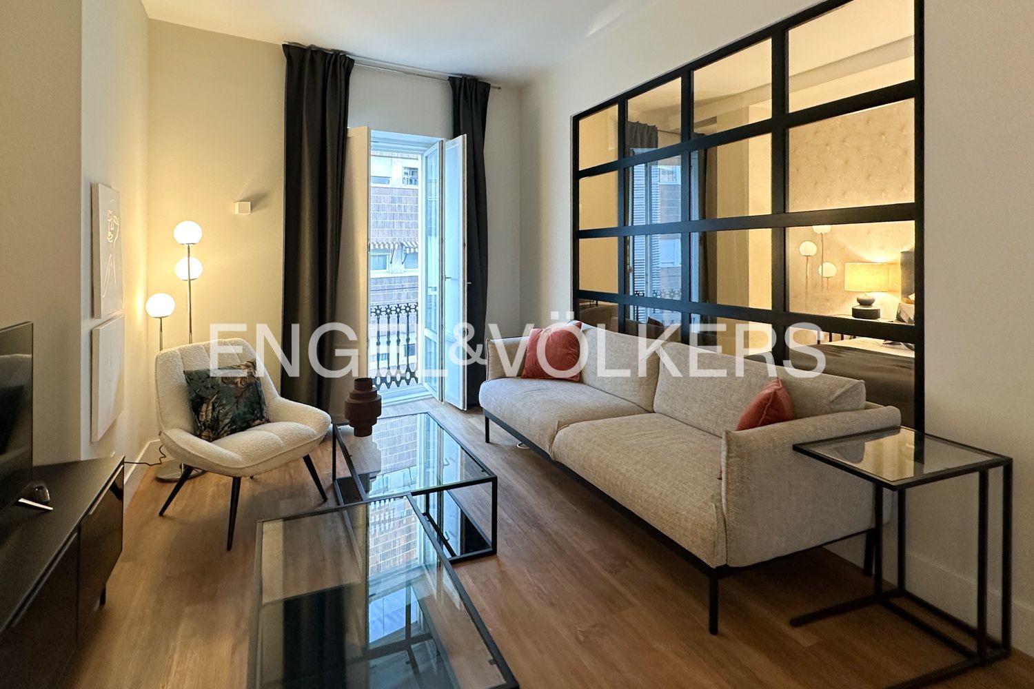 Living room of Apartment to rent in  Valencia Capital  with Air Conditioner, Heating and Private garden