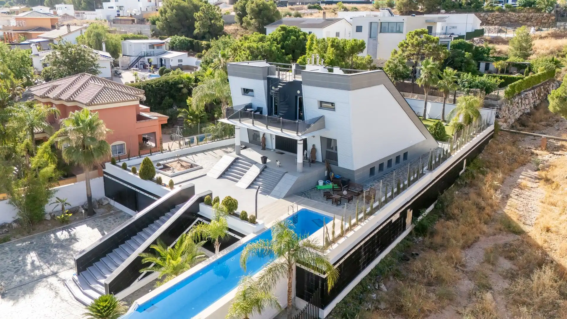 Exterior view of Houses for sale in Alhaurín de la Torre  with Terrace
