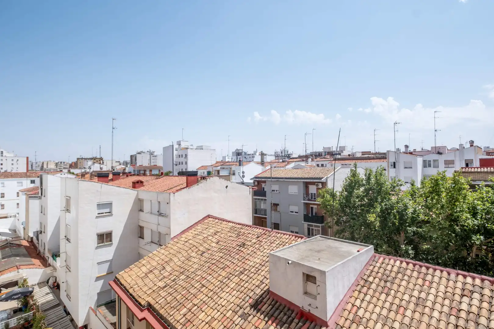 Vista exterior de Pis en venda en Zaragoza amb Calefacció i Terrassa