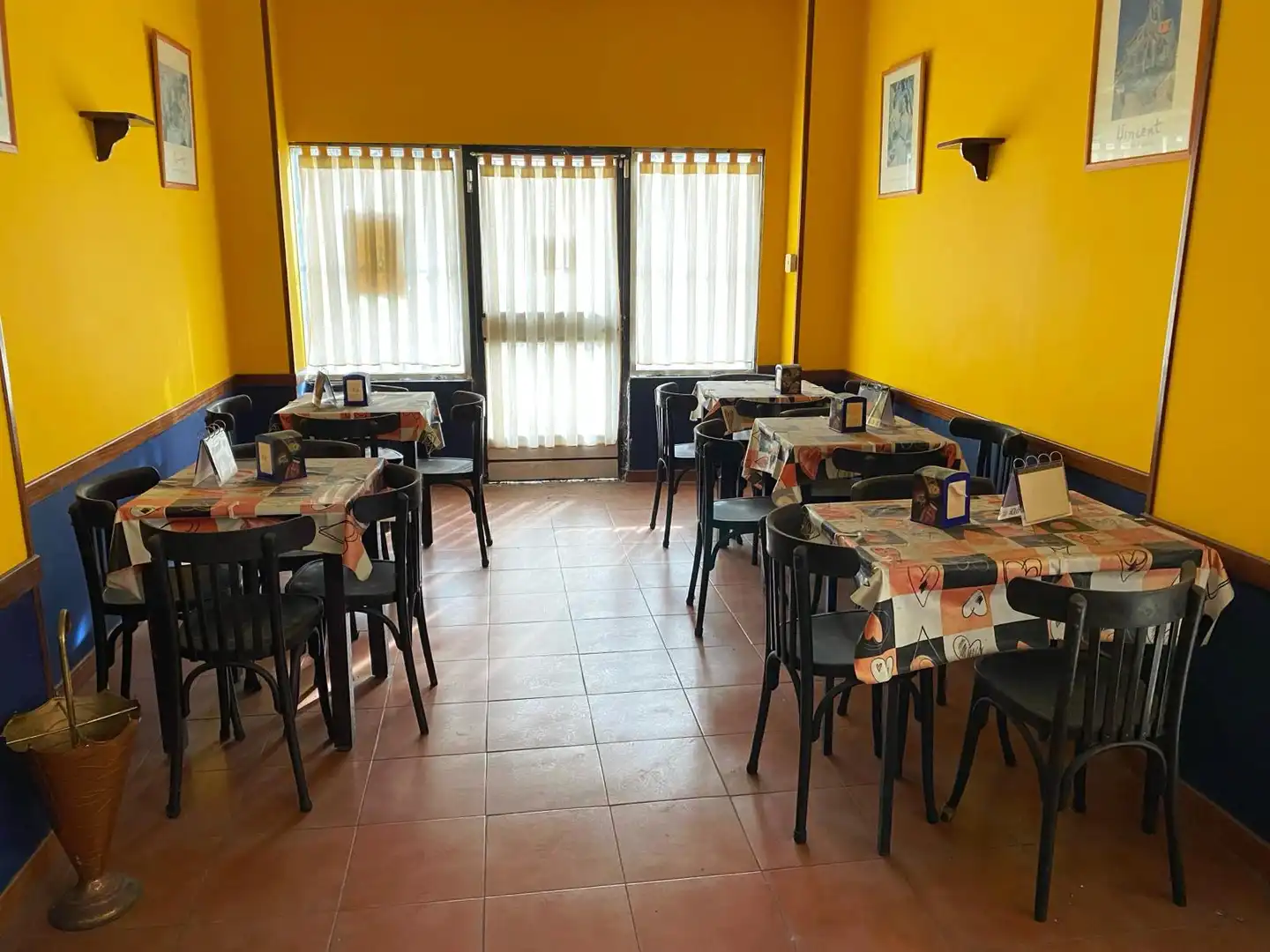 Local en venta en Gijón  con Amueblado y Alarma