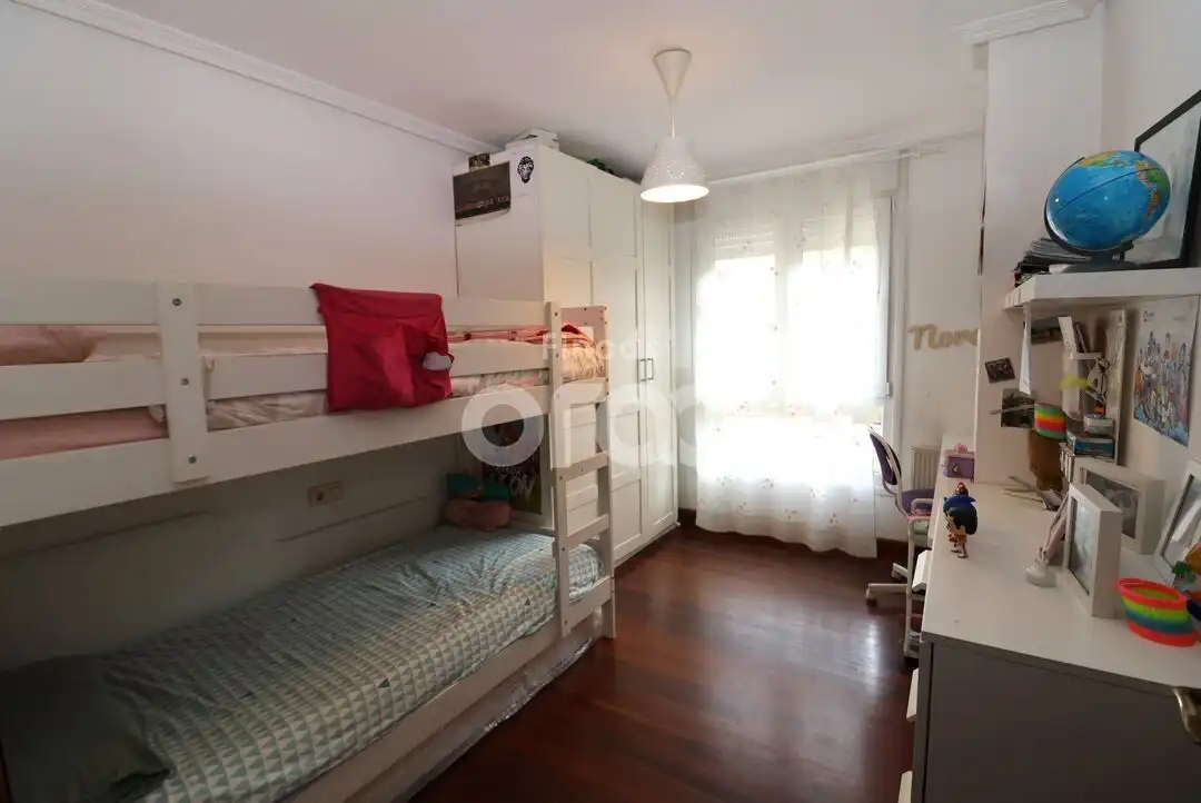 Habitación de Piso en venta en Santurtzi  con Calefacción y Trastero