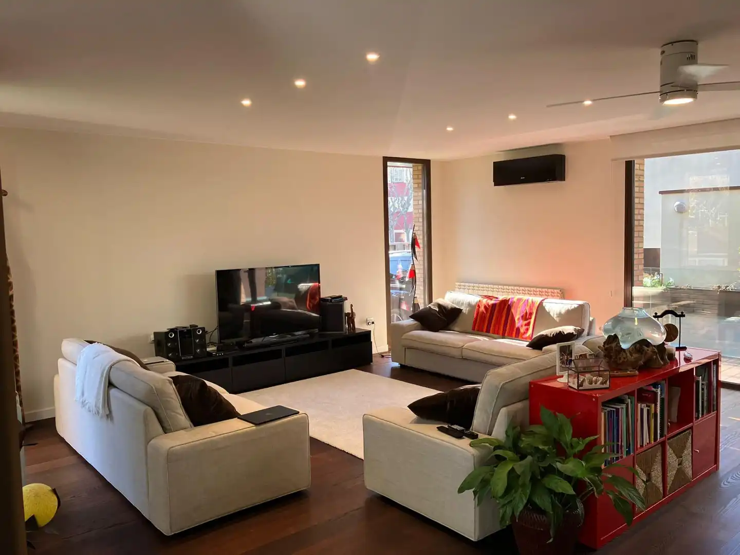 Sala de estar de Casa o chalet en venta en Huesca con Calefacción, Jardín privado y Terraza