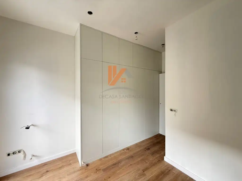 Schlafzimmer von Wohnungen zum Verkauf in Santiago de Compostela  mit Balkon