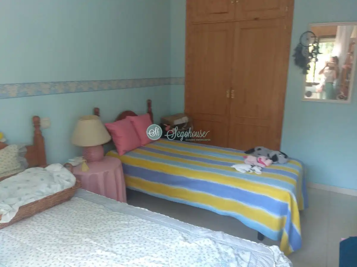 Dormitori de Casa o xalet en venda en Ortigosa del Monte amb Calefacció i Terrassa