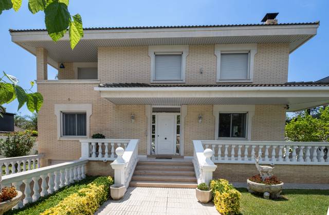 Casa-chalet en Venta en Covamar