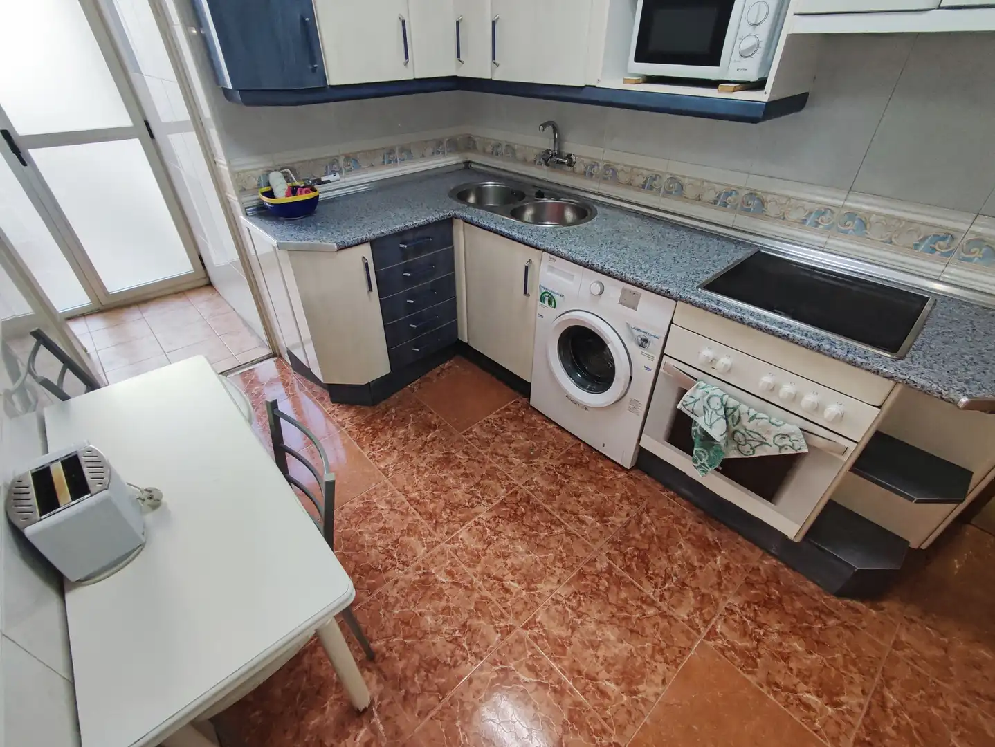 Flat for rent in Calle Romanceros, Centro