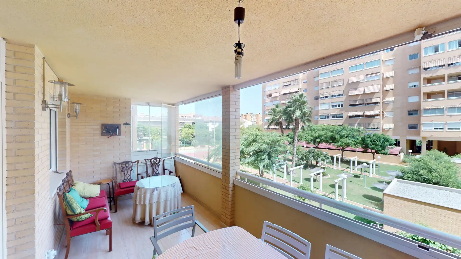 Flat with terrace for sale in Calle de Perú, imagen 2
