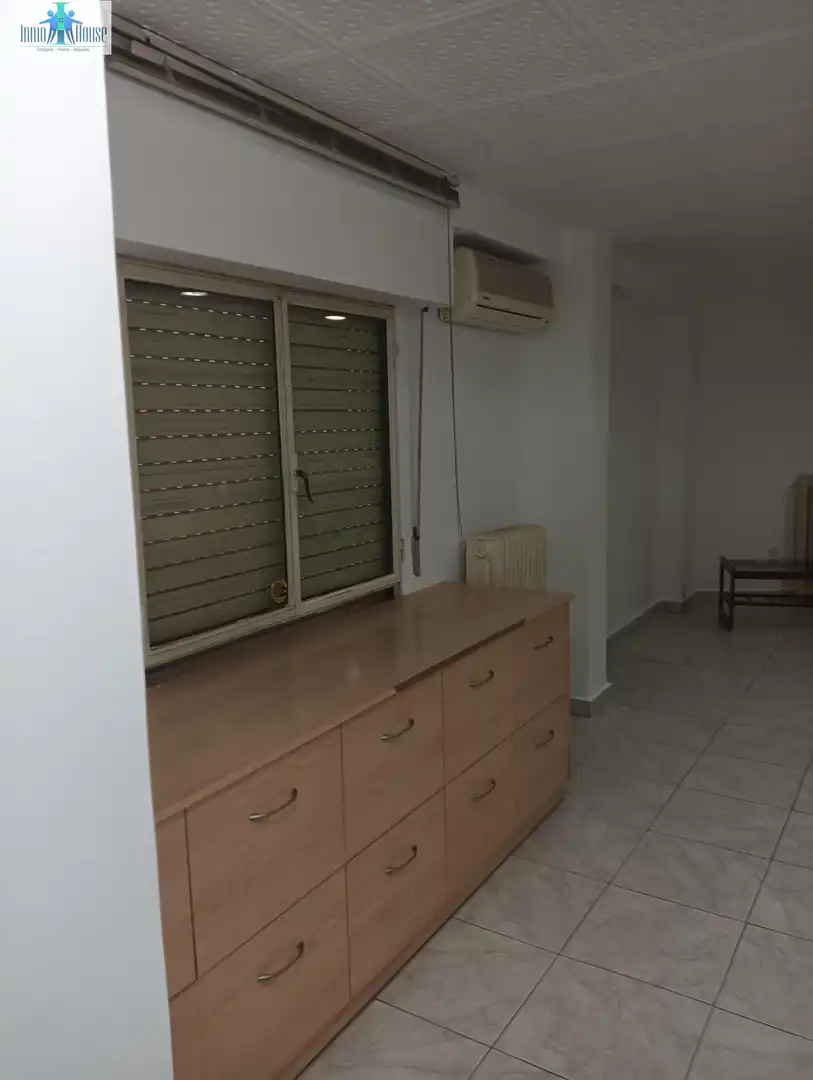 Habitación de Oficina de alquiler en Albacete con Aire acondicionado