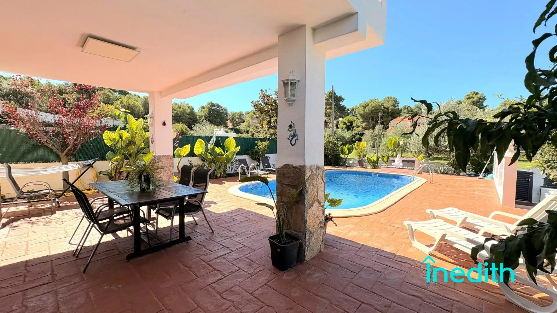 Piscina de Casa o xalet en venda en Cunit amb Aire condicionat, Calefacció i Jardí privat