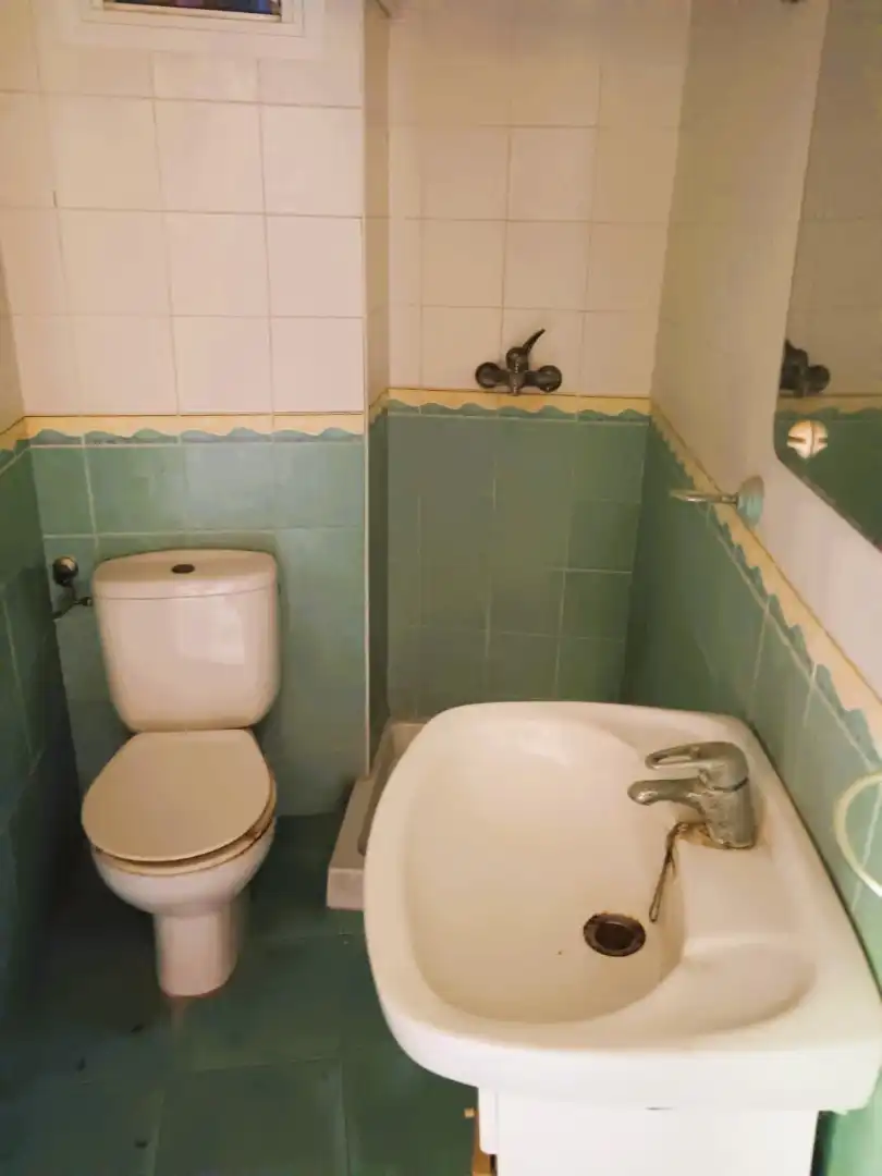 Baño de Piso en venta en Llaurí con Balcón