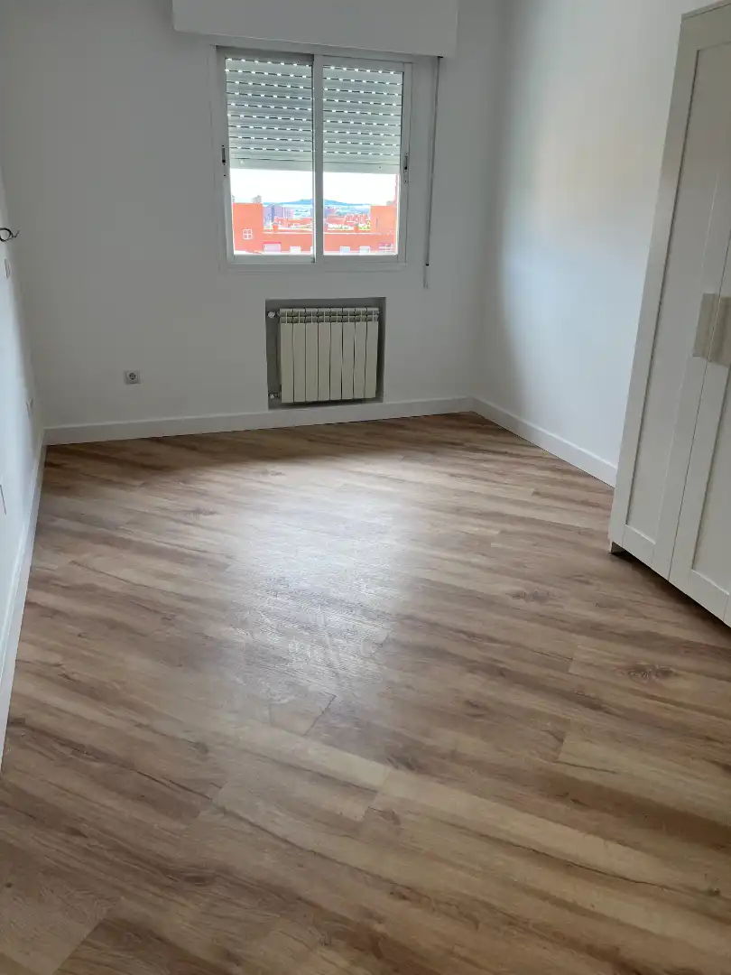 Habitación de Piso en venta en Madrid con Calefacción, Terraza y Horno