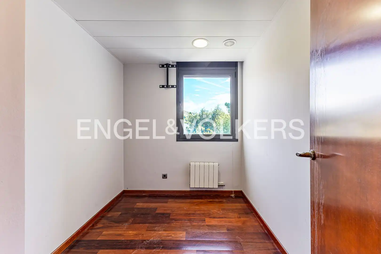 Bedroom of Houses for sale in Esplugues de Llobregat  with Air Conditioner, Heating and Private garden