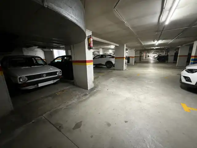 Einzelparkplatz mit Aufzug zum Verkauf in Carrer de Pitàgores 7, imagen 4