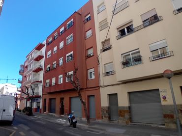 Piso con balcón en venta en Carrer de Cristòfor Colom 9