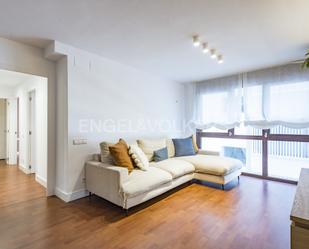 Sala d'estar de Apartament de lloguer en  Barcelona Capital amb Aire condicionat, Calefacció i Parquet