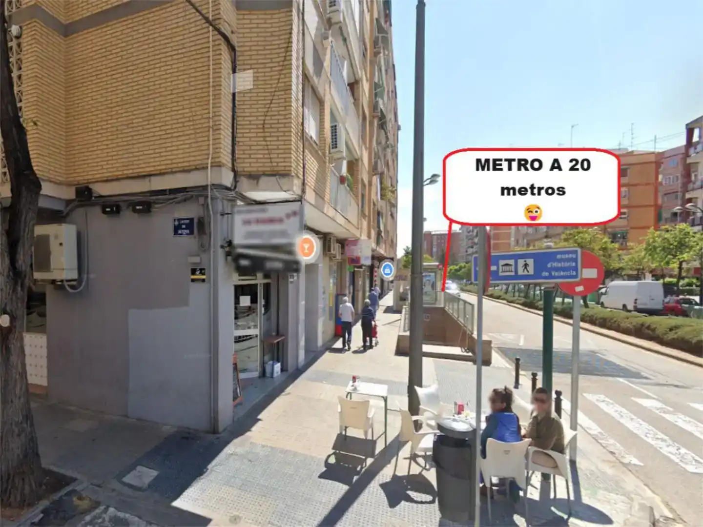 Flat for sale in  Valencia Capital  with Air Conditioner and Balcony