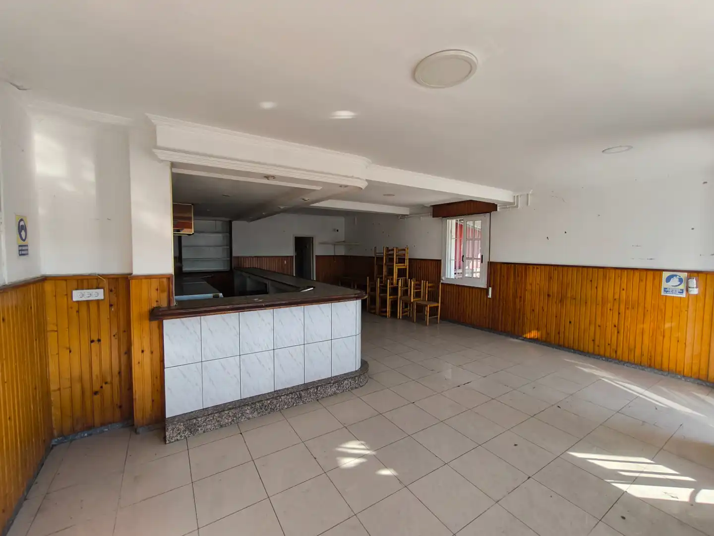 Local de alquiler en Vilagarcía de Arousa con Terraza