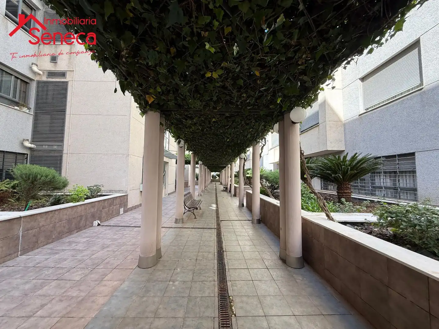 Vista exterior de Pis en venda en Córdoba amb Aire condicionat i Moblat