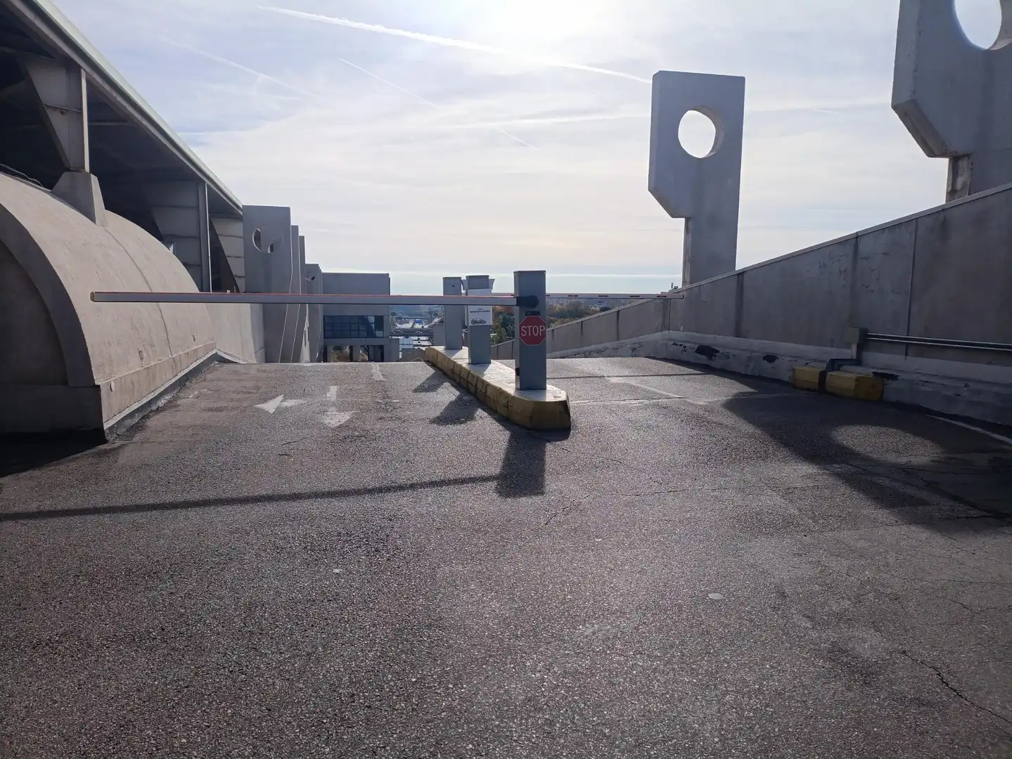 Parking de Nave industrial en venta en Madrid