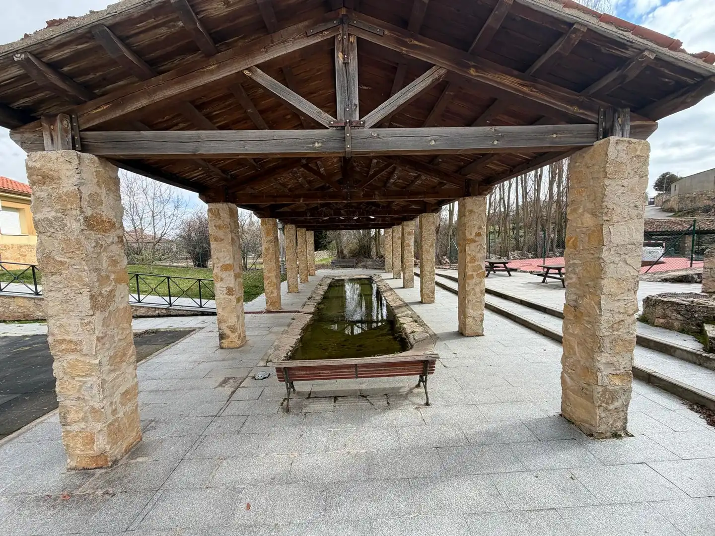 Terrassa de Casa adosada en venda en Urueñas amb Calefacció, Jardí privat i Terrassa